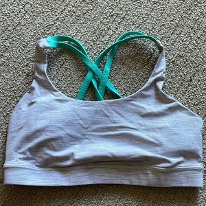 Lululemon energy bra size 8